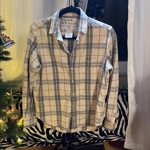 Frank & Eileen Plaid Button Down Shirt - Cream and Gray - Picture 4 of 6